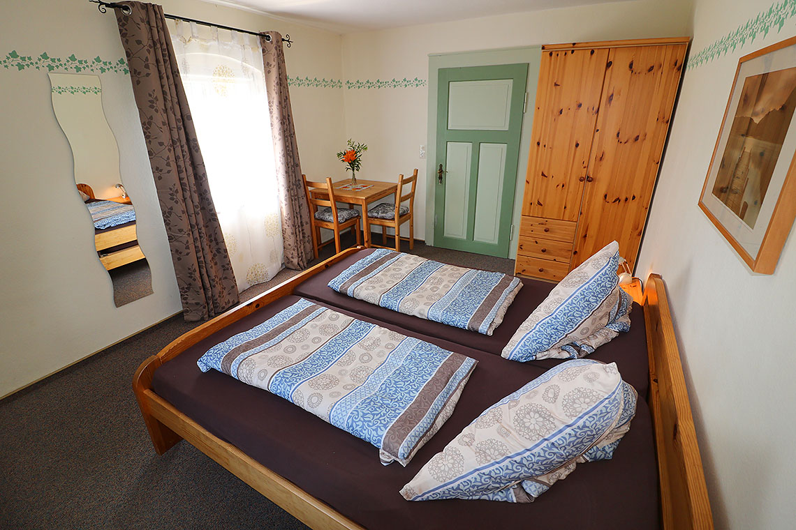 Eltern-Schlafzimmer Eltern-Schlafzimmer